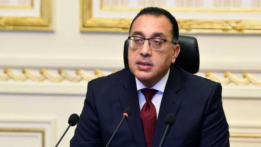 الحكومة: تشغيل تجريبي لمشروع إنتاج الكهرباء من الطاقة الشمسية في 2025