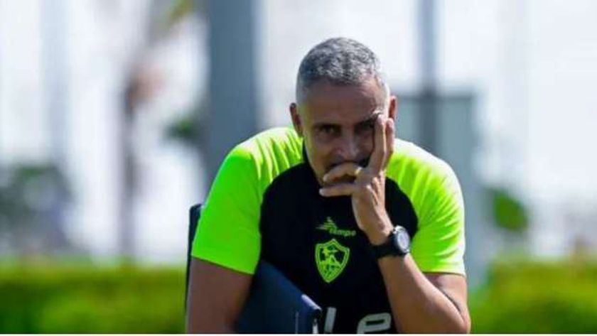 جوميز يحدد ثلاثي وسط الزمالك في مواجهة المصري