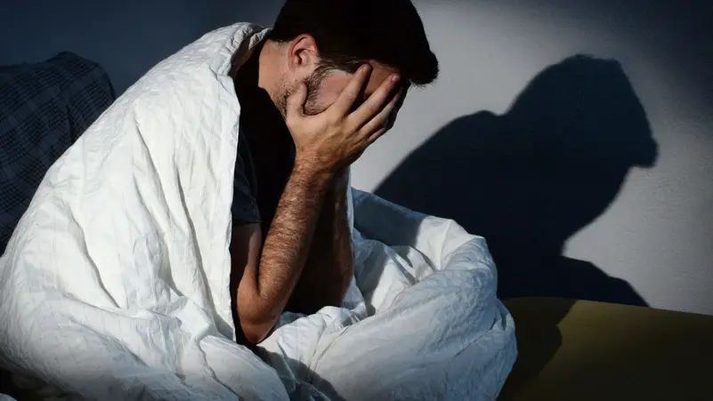 لو استيقظت و"عاوز ترجع تنام تاني".. حيلة مُبتكرة لنسيان الأرق للأبد