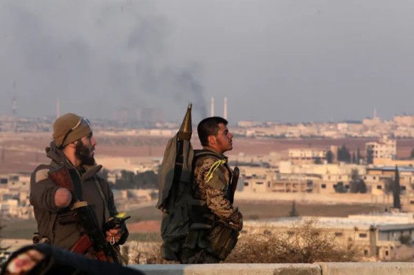 المعارضة السورية: سيطرنا على إدلب بالكامل ومطار حلب
