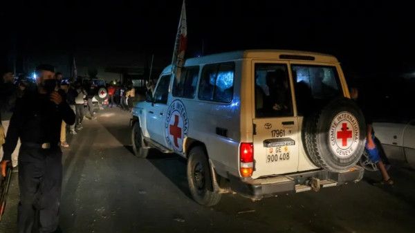(القناة 12): صفقة تبادل الأسرى في طريقها إلى النضج