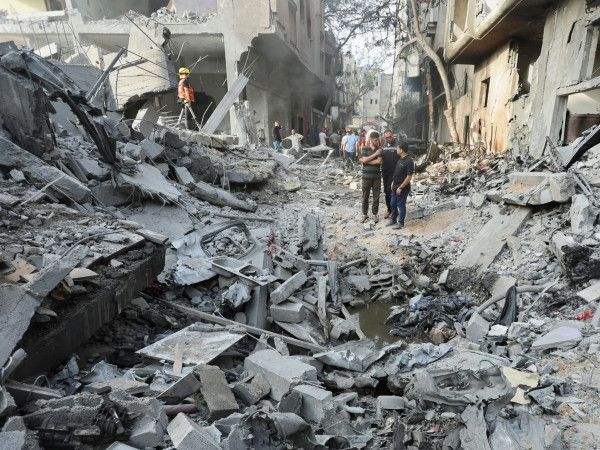 خلال 24 ساعة.. الاحتلال يرتكب عدّة مجازر راح ضحيتها 63 شهيدًا