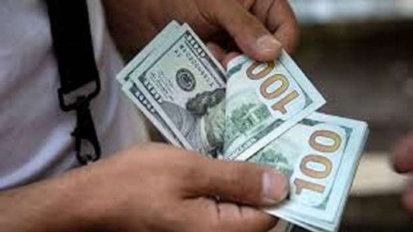 تحديث جديد الآن.. سعر الدولار في البنوك العاملة بالقطاع المصرفي