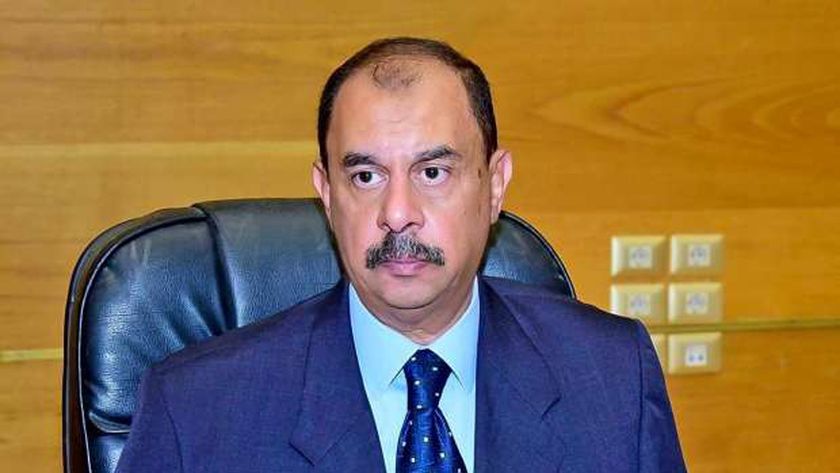 محافظ سوهاج يترأس اجتماع المجلس التنفيذي.. أولوية لملفات التصالح