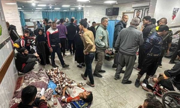 مدير المستشفيات الميدانية بغزة: الوضع كارثي والمرضى يموتون لعدم توفر الأدوية