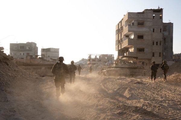 تحقيق لـ(هآرتس): فرق الجيش الإسرائيلي بغزة تتنافس لقتل أكبر عدد من الفلسطينيين