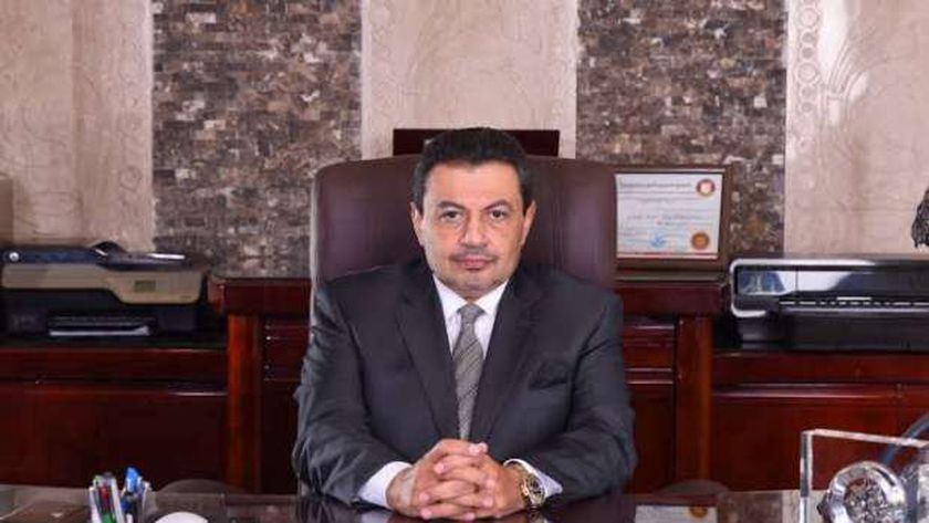 «الوفد»: قمة الدول الثماني تعكس ريادة مصر وتفتح آفاقا جديدة للاقتصاد الوطني