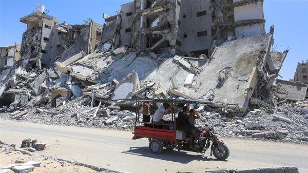 قيادي فلسطيني يتحدث عن مفاوضات صفقة الأسرى ووقف إطلاق النار بغزة