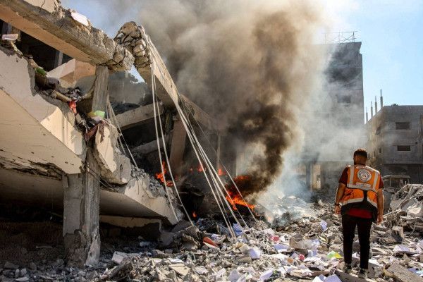 عشرات الشهداء والجرحى في عدوان الاحتلال المتواصل على قطاع غزة
