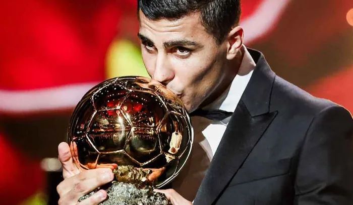 "حصاد 2024" الرياضي.. رودري يخطف البالون دور.. "سرقة القرن" ورحيل كلوب وحظ ميسي و"إيذاء" جوارديولا