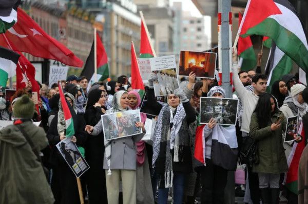 الآلاف يتظاهرون في إسطنبول دعما لغزة وتنديداً بجرائم الاحتلال