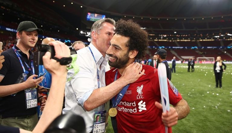 محمد صلاح وجيمي كاراجر.. من تحالف "الضيف والمذيع" إلى حرب "الأناني والمهووس"