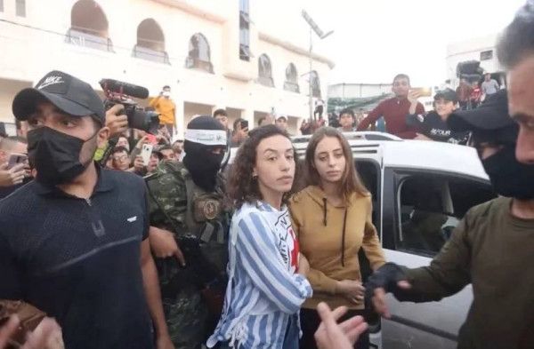 صحيفة: المقاومة تُسند تأمين الأسرى الإسرائيليين في غزة إلى "فرق من الاستشهاديين"
