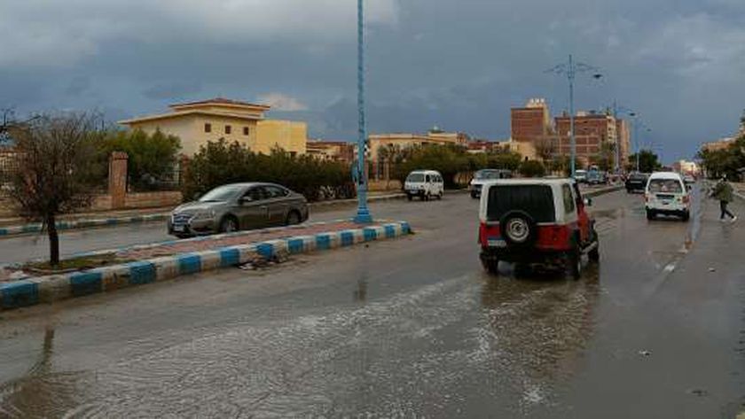 نوة الفيضة الكبرى تخالف التوقعات في أول أيامها.. وظاهرة جوية تضرب القاهرة الكبرى