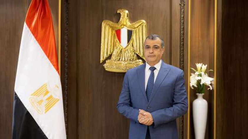 وزير الإنتاج الحربي يستقبل سفير سنغافورة لبحث الفرص الاستثمارية