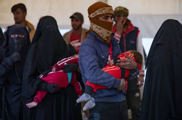 اتفاق بين الأكراد والحكومة السورية على إعادة نازحي مخيم الهول