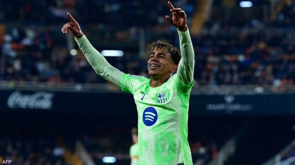 براتب ضخم.. برشلونة يجدد عقد لامين يامال حتى عام 2031