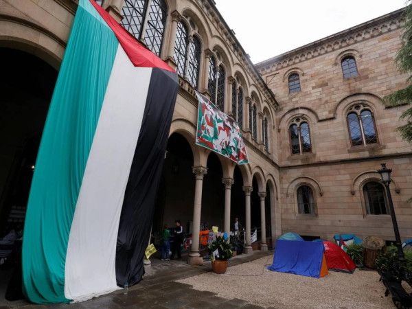 (فتح) ترحب بقرار بلدية برشلونة قطع علاقتها مع تل أبيب وتدعو للحذو حذوها