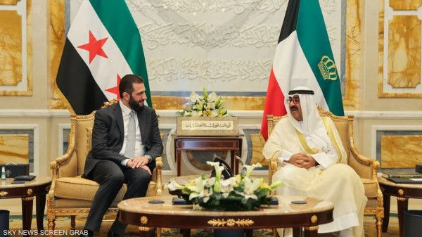 أمير الكويت والشرع يبحثان سبل دعم العلاقات الثنائية