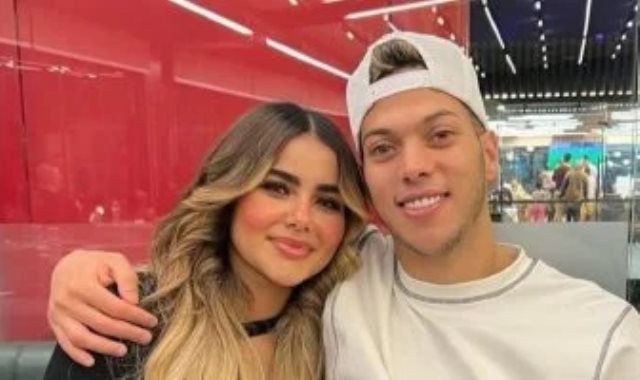 أبرزهم زوجة إمام عاشور.. زوجات اللاعبين يدعمون الأهلي في ليلة التتويج بالدوري