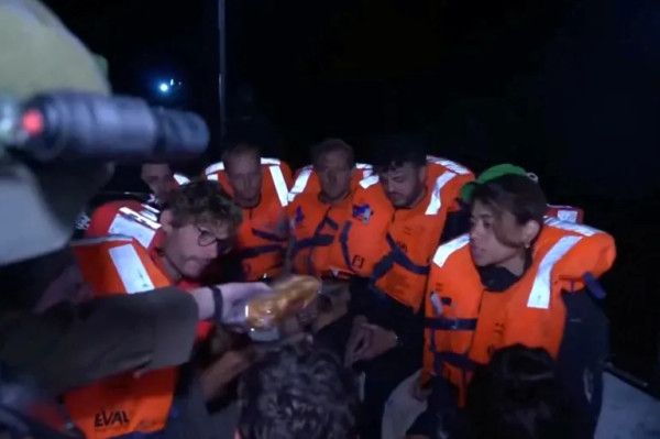 الاحتلال يعترض السفينة "مادلين" ويعتقل ركابها ويخضعهم للتحقيق (فيديو)
