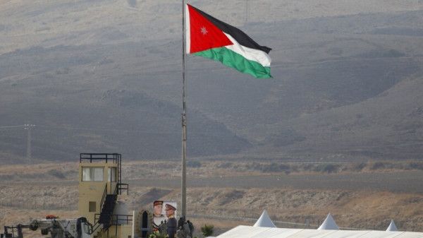 الأردن يعيد فتح مجاله الجوي أمام حركة الطيران المدني