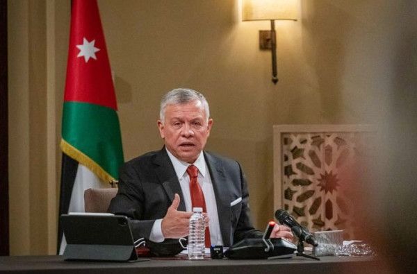 ملك الأردن يؤكد ضرورة وقف الحرب على غزة فوراً وإيصال المساعدات