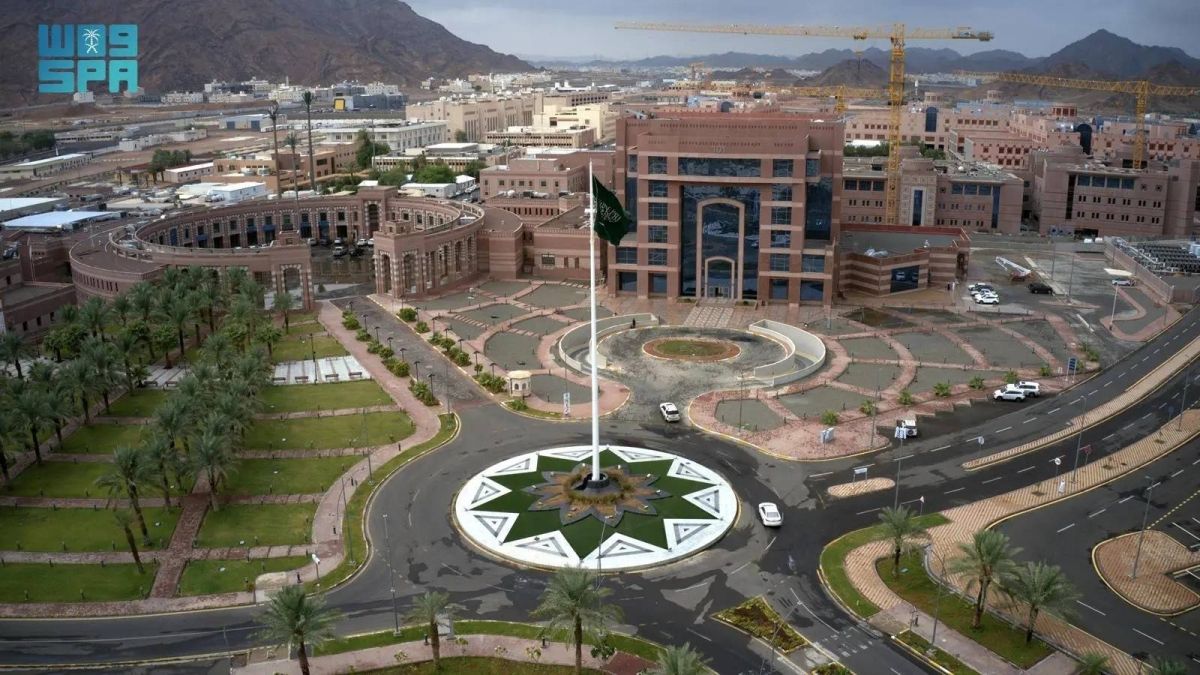 جامعة طيبة تعلن إطلاق 8 تخصصات جديدة