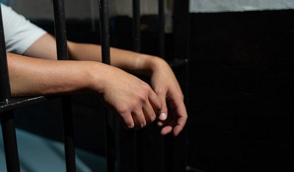 الشرطة الإسرائيلية: اعتقال ثلاثة أشخاص بشبهة التخابر مع إيران
