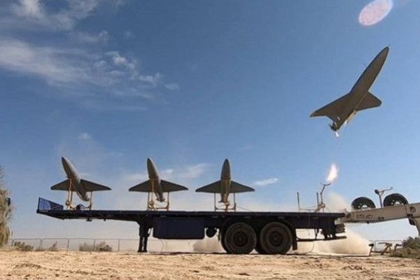 إيران: أطلقنا عشرات المسيّرات نحو الأراضي المحتلة وأصاب معظمها أهدافه بنجاح