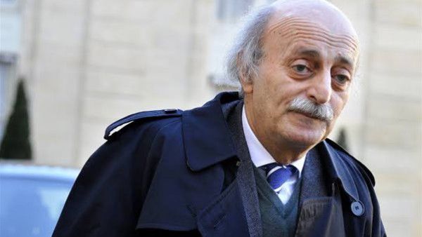 جنبلاط يدعو جميع الأحزاب في لبنان إلى تسليم الأسلحة للدولة