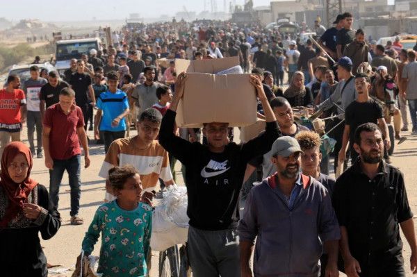 (يديعوت أحرنوت): واشنطن وتل أبيب تسعيان لإفشال مبادرة أممية لتعليق نشاط مراكز المساعدات الأميركية