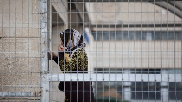 استئناف زيارات الأسرى في سجون الاحتلال