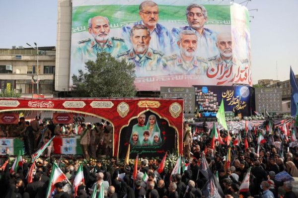 راقبتهم 15 عاماً.. هكذا خططت إسرائيل لاغتيال علماء إيرانيين دفعة واحد