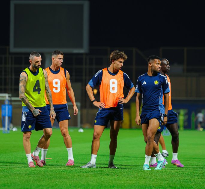النصر يطارد صدارة الدوري السعودي أمام الرياض