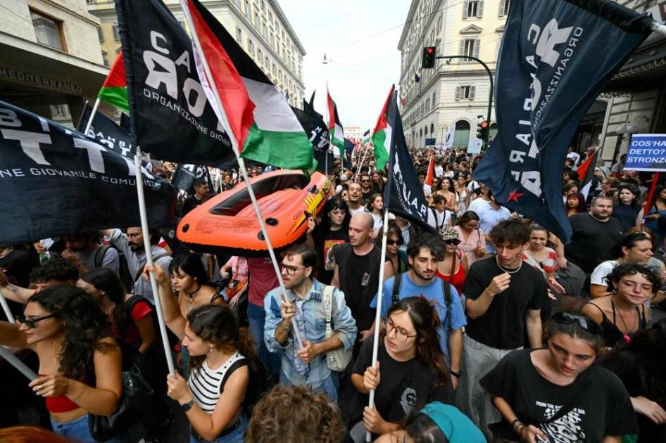 تظاهرات ضخمة تشل مدن إيطاليا رفضاً لـ«الإبادة في غزة»