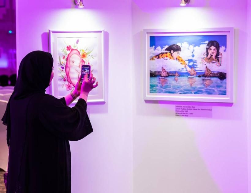 بدء التسجيل في معرض «تناغم الفن» بنادي سيدات الشارقة