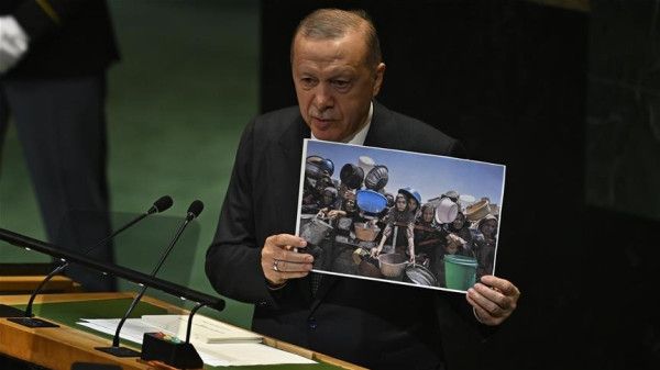 أردوغان: إسرائيل تقتل طفلاً في غزة كل ساعة منذ 23 شهراً