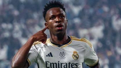 «لا مساواة مع مبابي».. جونيور يتلقى الرد الأخير من ريال مدريد