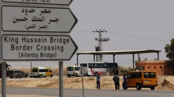 "الخارجية": إغلاق معبر الكرامة غير مبرر ويندرج في سياسة العقوبات الجماعية