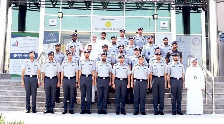 أحمد المهيري: تقديم أفضل الخدمات للجمهور أولوية القيادة