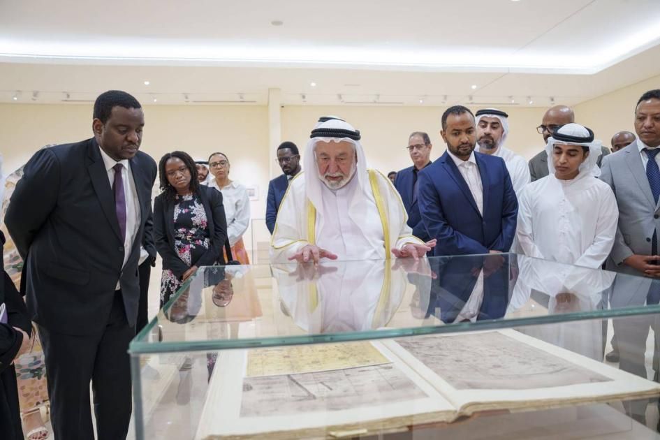 سلطان يلتقي الدفعة الأولى من طلبة الدكتوراه بجامعة الدراسات العالمية