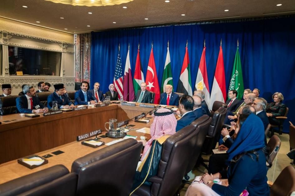 عبدالله بن زايد: الإمارات تدعم جهود إنهاء الصراع الفلسطيني الإسرائيلي