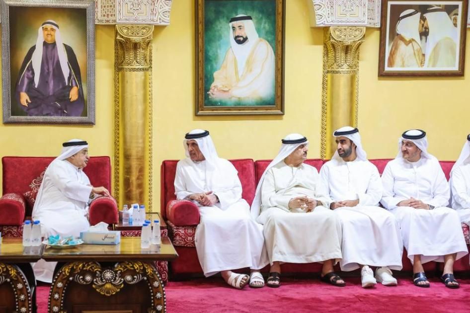 سعود بن صقر وعمار بن حميد وراشد بن سعود يعزّون في وفاة سلطان بن خالد