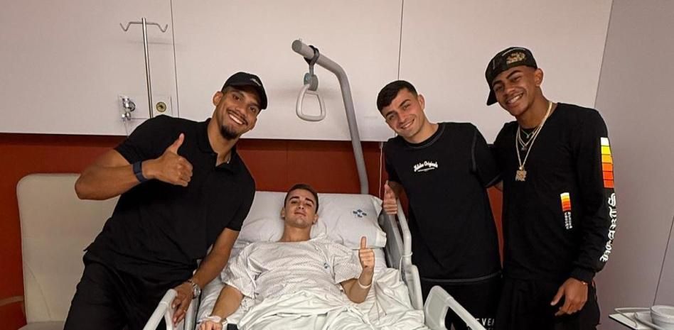 غافي يعد بعودة بطل بعد عملية في الركبة