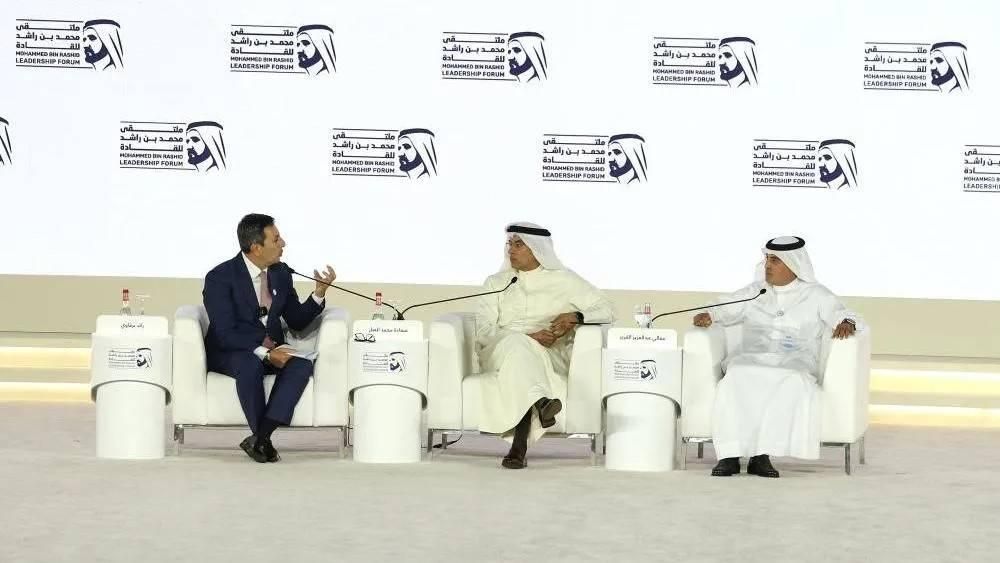 لماذا قرر محمد بن راشد بناء برج العرب؟ (فيديو)