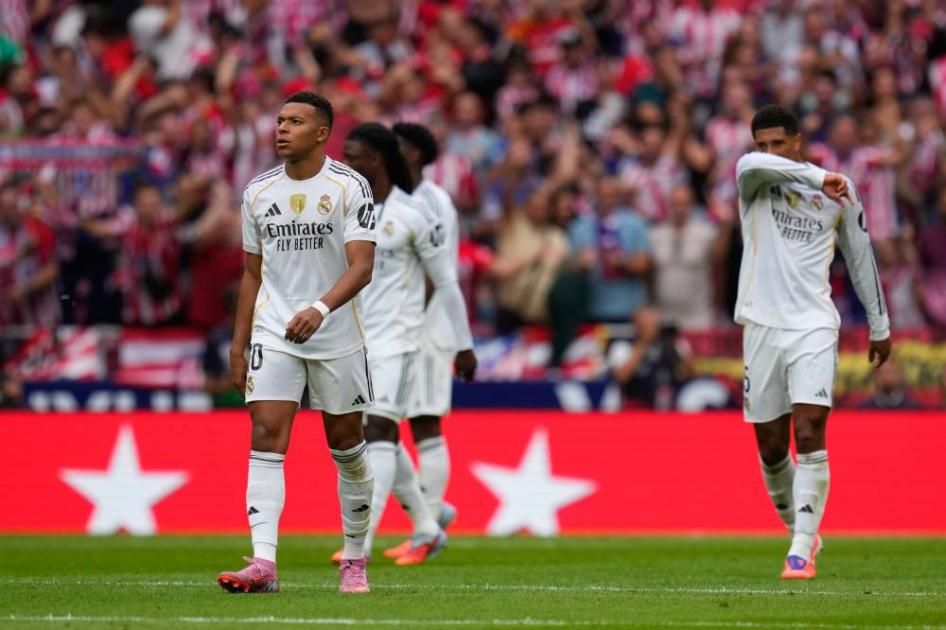 برشلونة المستفيد الأكبر.. أتلتيكو يهزم ريال مدريد بالخمسة بعد 75 عاماً