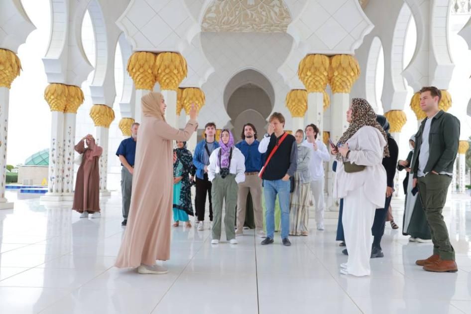 جامع الشيخ زايد الكبير.. وجهة سياحية ثقافية عالمية