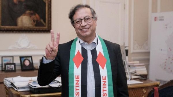 واشنطن تلغي تأشيرة رئيس كولومبيا وتتهمه بالتحريض