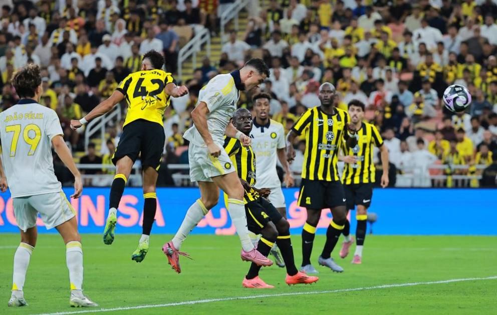 بثنائية رونالدو وماني.. النصر «المرعب» يحسم «الكلاسيكو» بسهولة